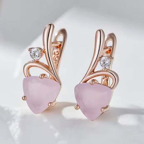 Beautiful Rose Gold 585RG Pink Natural Gem Zircon Heart Design Earrings - Picture 2 of 9